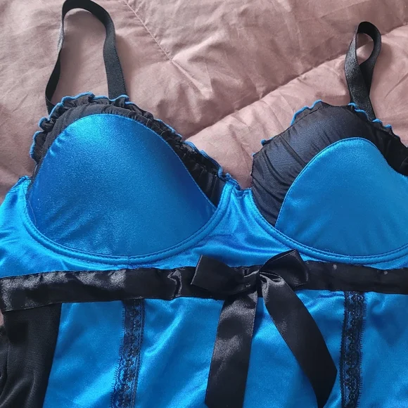 Elegant Blue and Black Women's Chemise - Picture 5 of 15